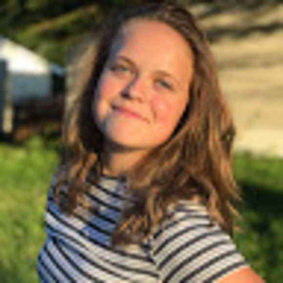 Meet your Posher, Maxine - Picture 1 of 1